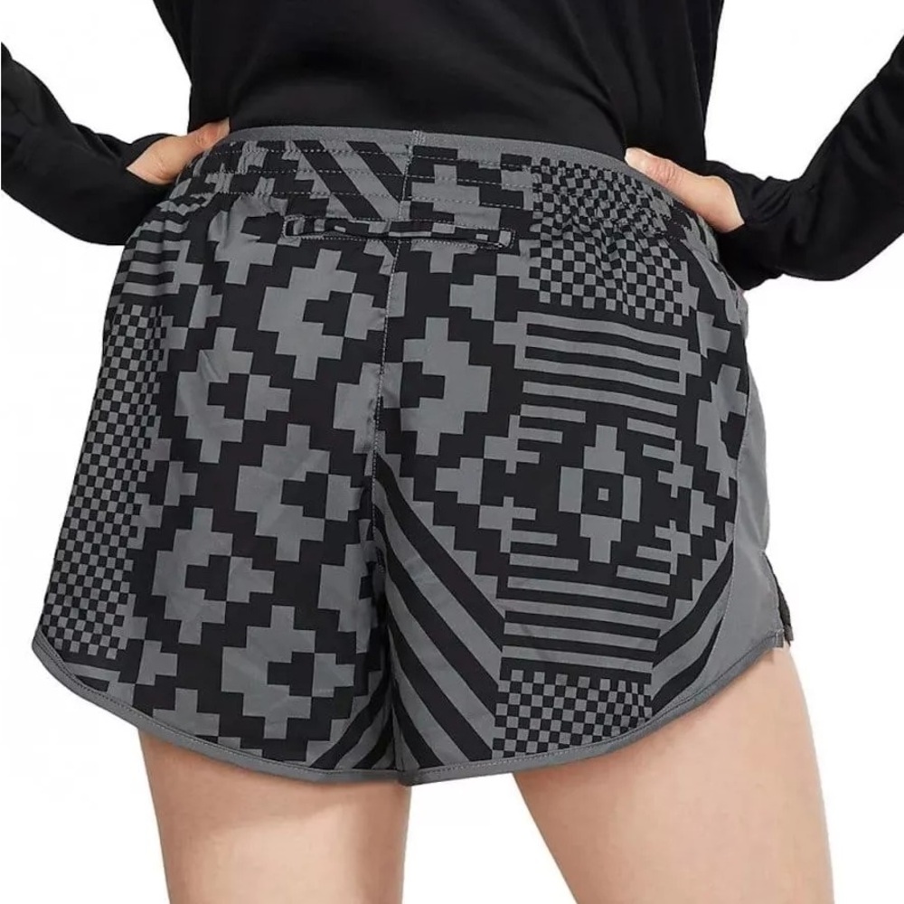 NIKE TEMPO LUX RUNWAY SHORT GREY Adjustable Waist & Back Zipper Pocket Size M - Picture 11 of 11